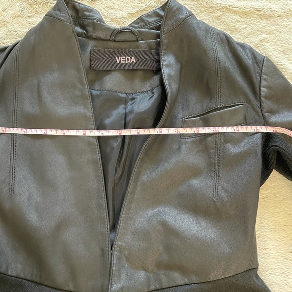 Veda leather high-low Jacket - Picture 13 of 16